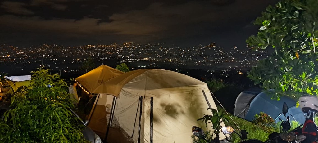 Sarang Semut Camp Foto 2